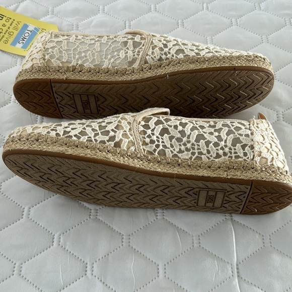 NWT TOMS deconstructed rope lace leave shoes, size 8 - Picture 4 of 9